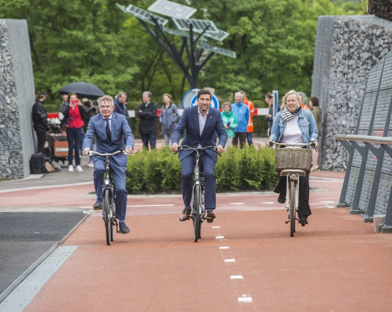 Nieuwe fietsverbinding Den Haag - Pijnacker is open | MRDH Metropoolregio  Rotterdam Den Haag